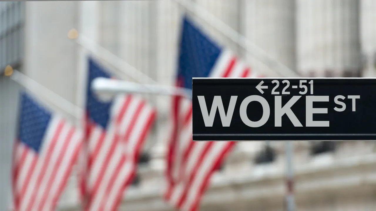 DEI 'Hồi Sinh'? Trump vs. Woke: Cuộc Chiến Văn Hóa Chưa Hồi Kết