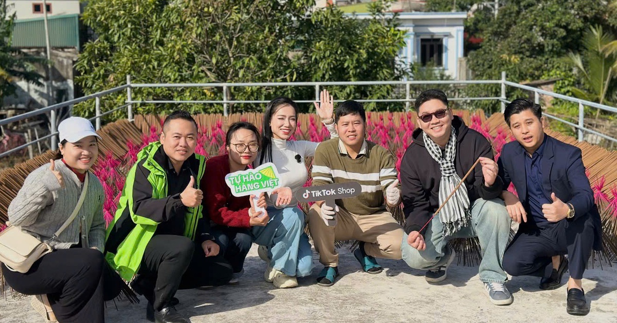 Gen Z Hải Phòng 'Thổi Hồn' Đặc Sản Lên TikTok, Triệu View Bùng Nổ