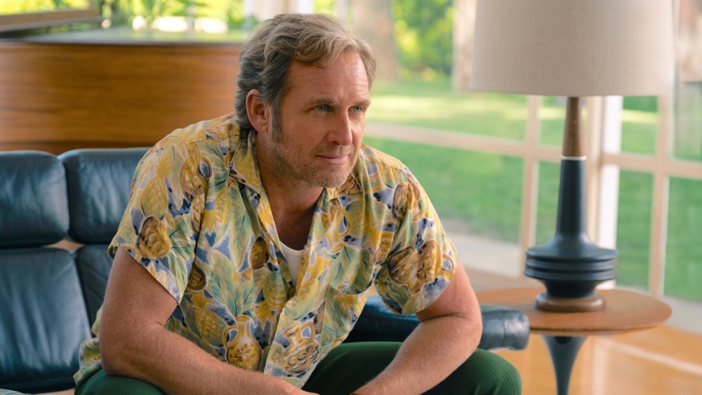 Josh Lucas hé lộ về cuộc hôn nhân 'rối ren' trong Palm Royale