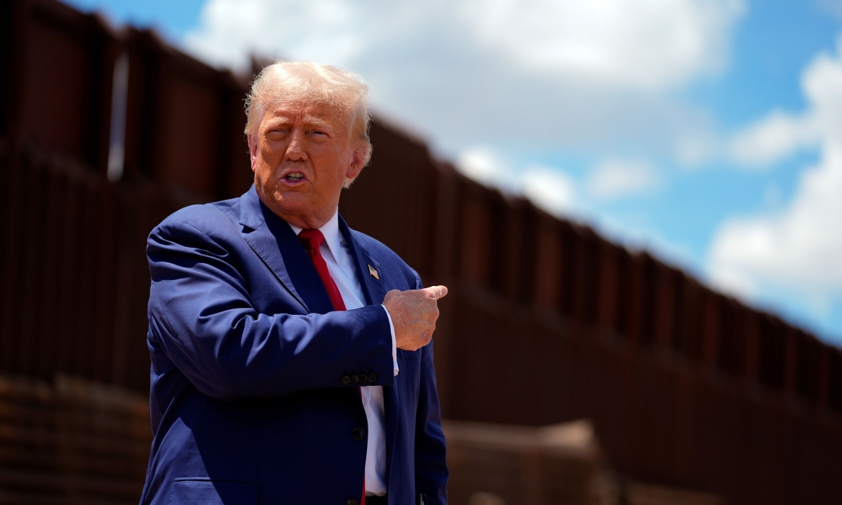 Nước Mỹ 'khép cửa': Bài học nào cho Việt Nam từ chính sách siết nhập cư của Trump?