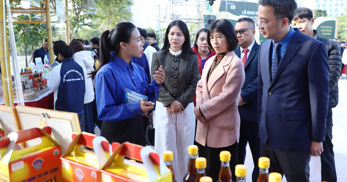 Kết Nối Thanh Niên và Doanh Nghiệp: Bệ Phóng Cho Khởi Nghiệp Việt