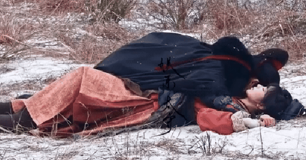 Trục Ngọc: Phim ngôn tình 'toang' trước giờ G vì cặp đôi chính 'cạch mặt'?