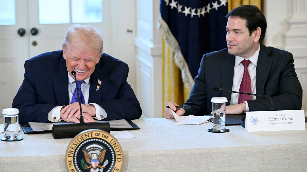 Trump 'bật đèn xanh' cho Rubio làm Tổng thống Cuba: Meme đỉnh cao hay 'plot twist' chính trị?